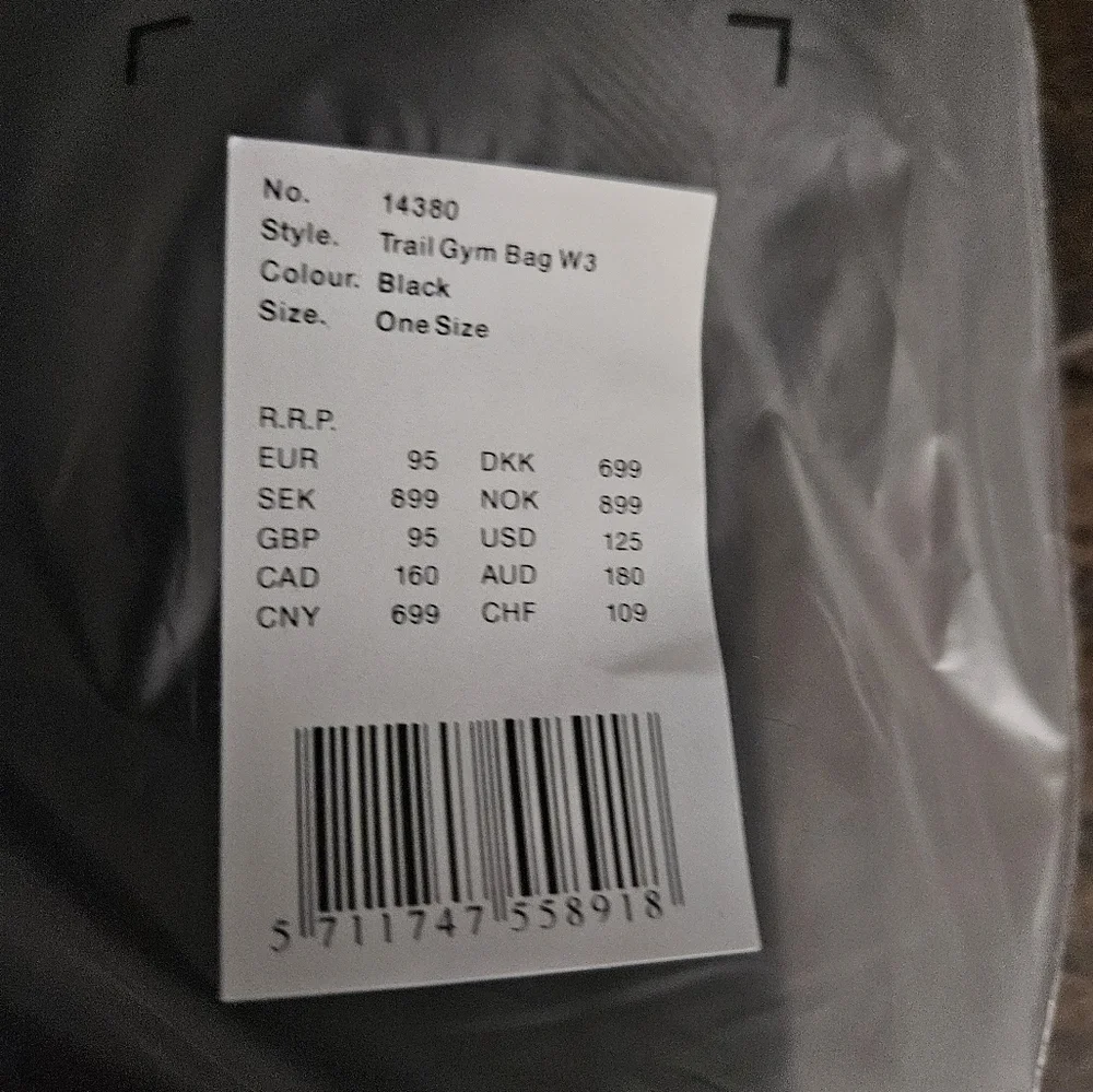 Rains Trail Gym Bag black new in package